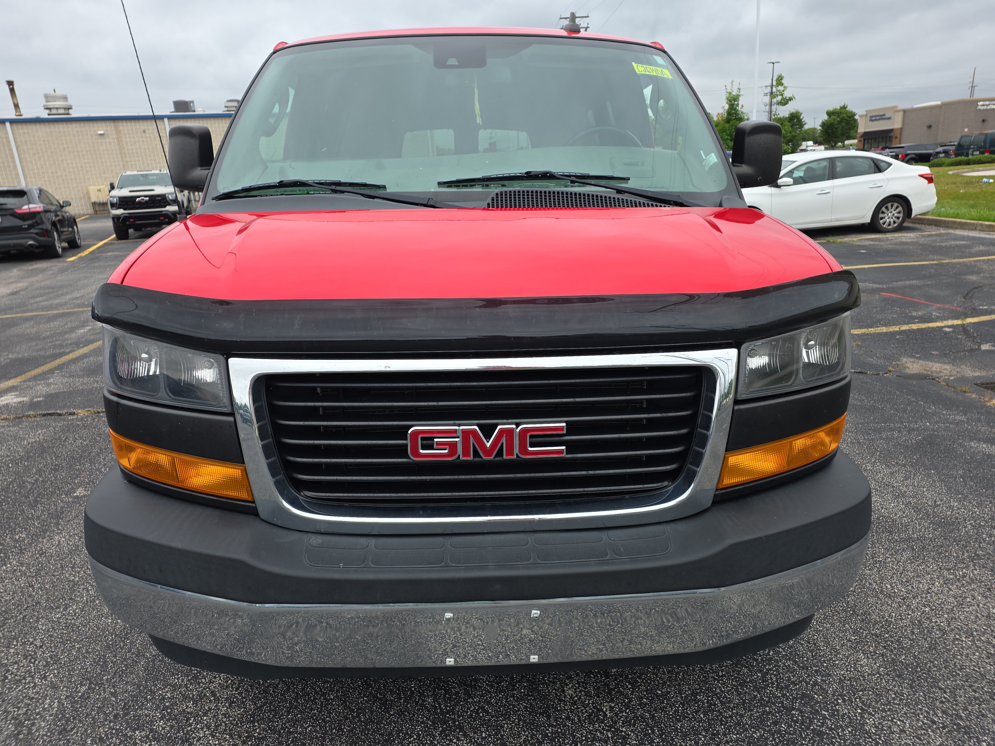 Used 2021 GMC Savana 3500 LS w/ Chrome Appearance Package RWD image 9