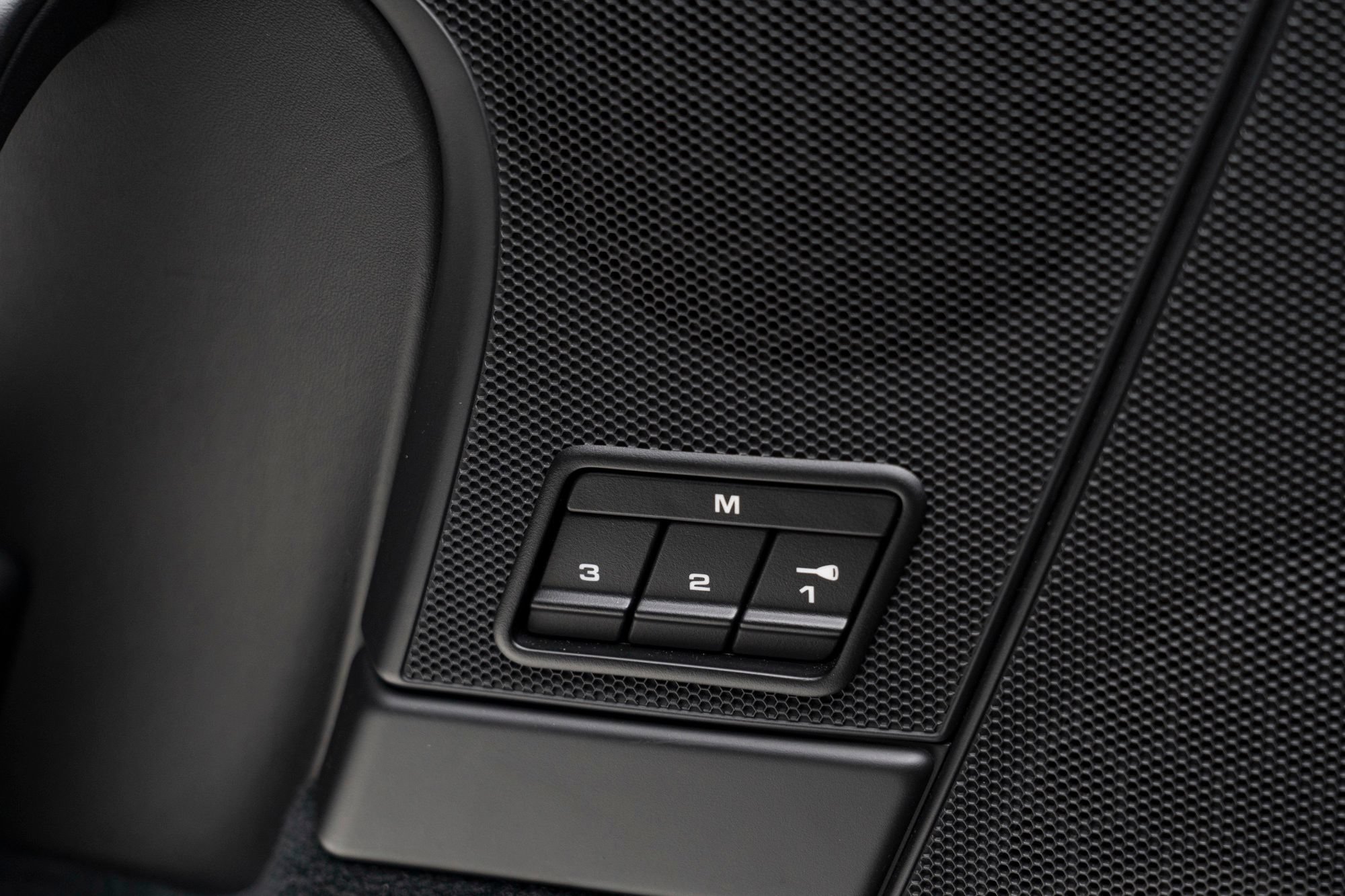 Used 2013 Porsche 911 Turbo S AWD/4WD image 18