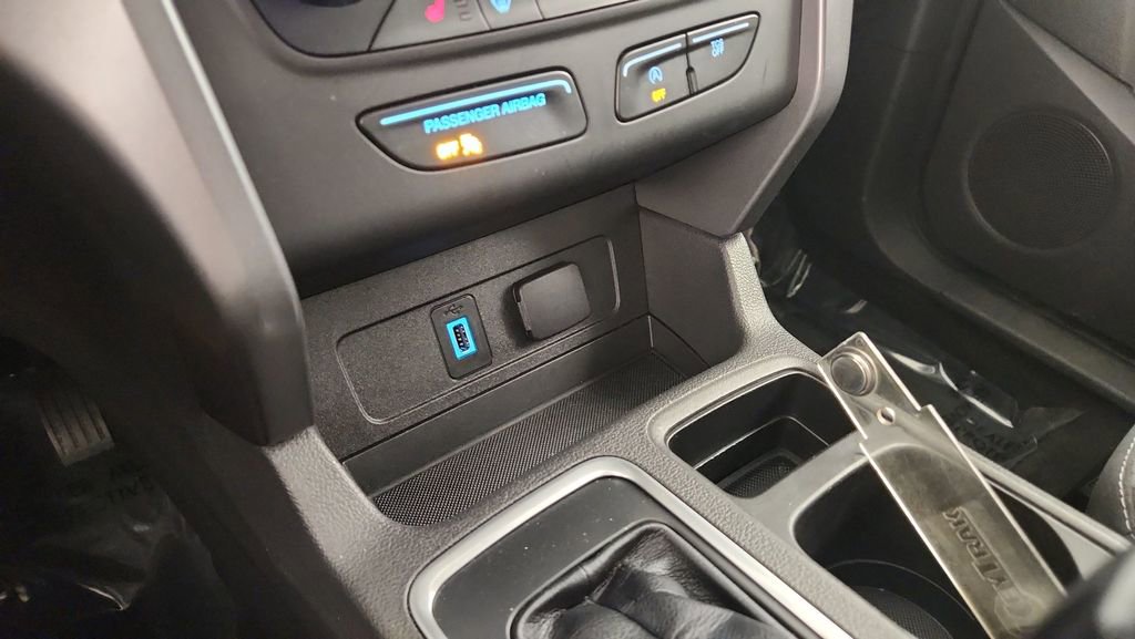 Used 2019 Ford Escape SE FWD image 17