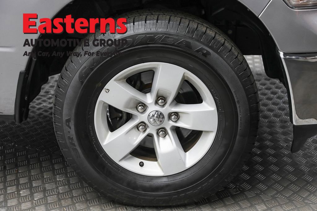 Used 2024 RAM 1500 Classic SLT image 29