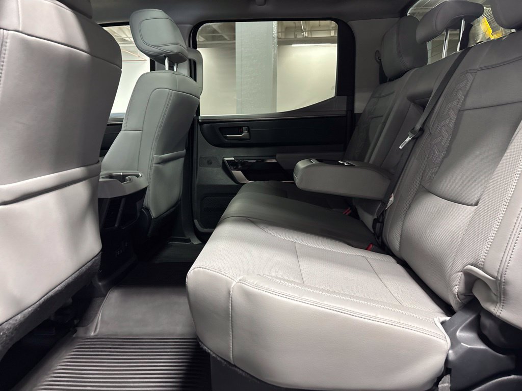 Used 2024 Toyota Tundra Limited AWD/4WD image 17