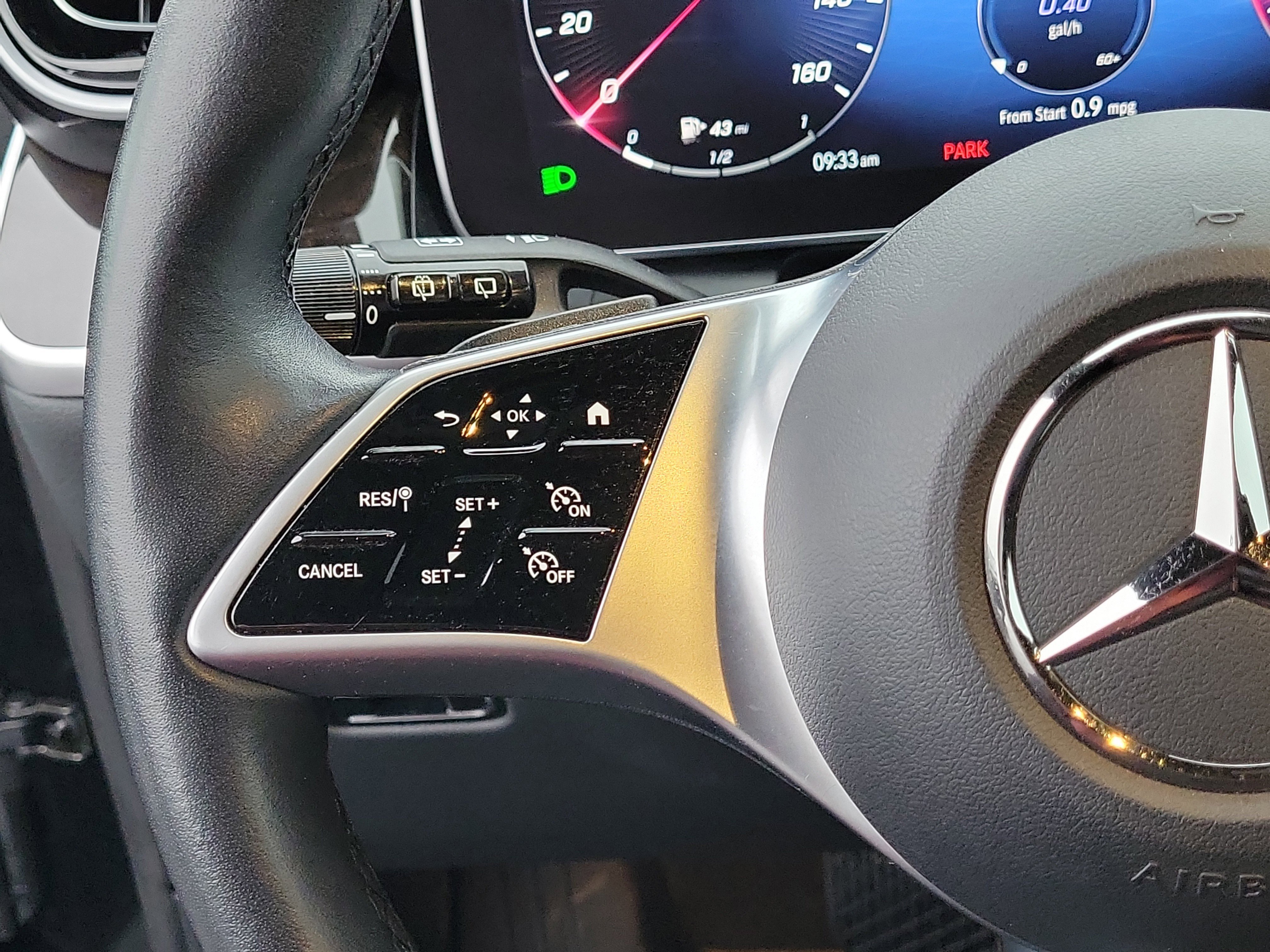 Used 2023 Mercedes-Benz GLC 300 4MATIC image 25