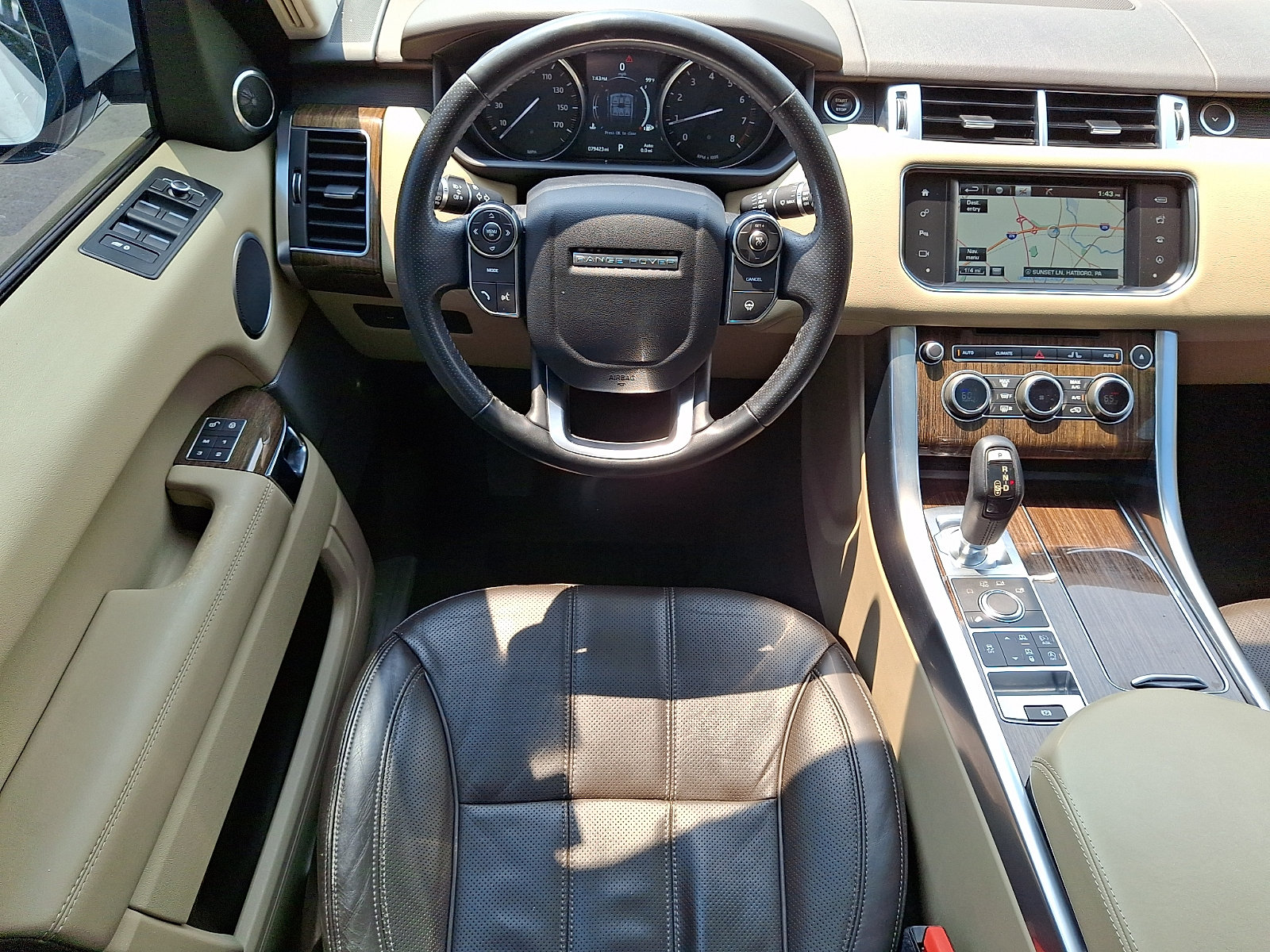 Used 2016 Land Rover Range Rover Sport HSE AWD/4WD image 4