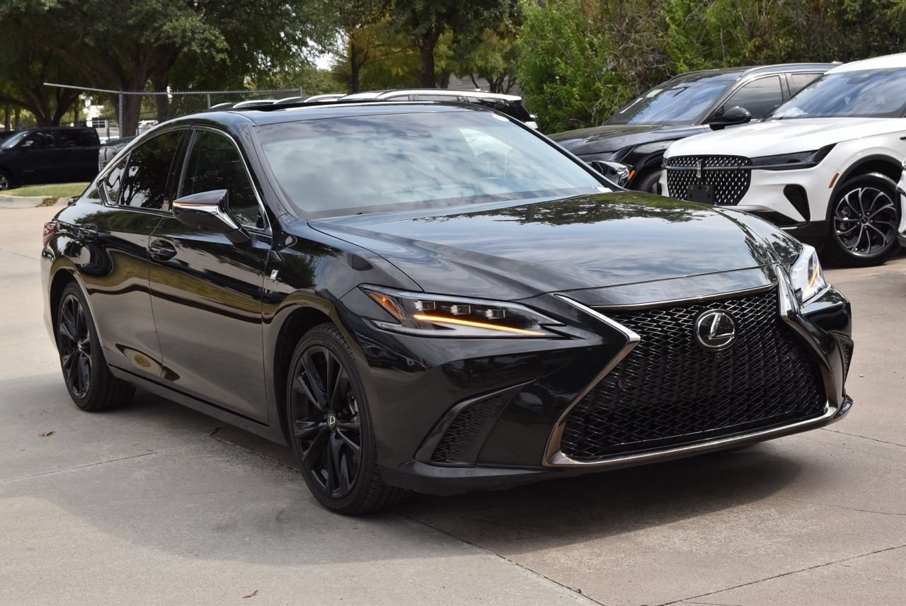 Used 2024 Lexus ES 300h F Sport w/ Accessory Package (Z1) FWD image 4