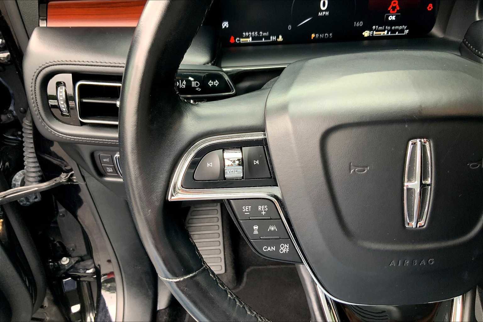 Used 2023 Lincoln Nautilus Reserve w/ Equipment Group 201A image 22