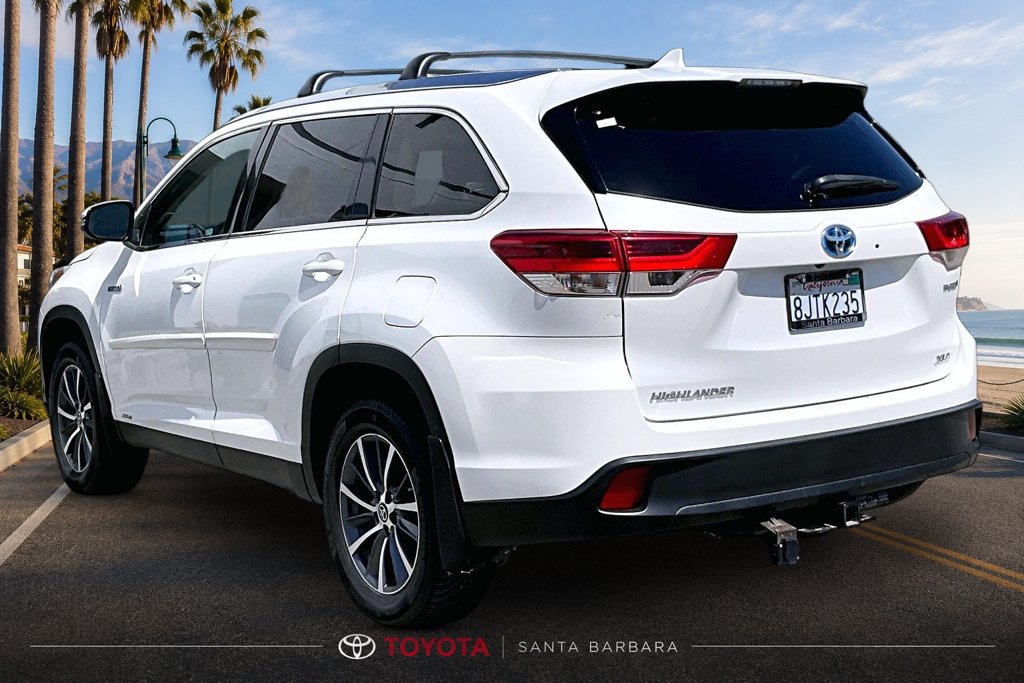 Used 2019 Toyota Highlander XLE AWD/4WD image 4
