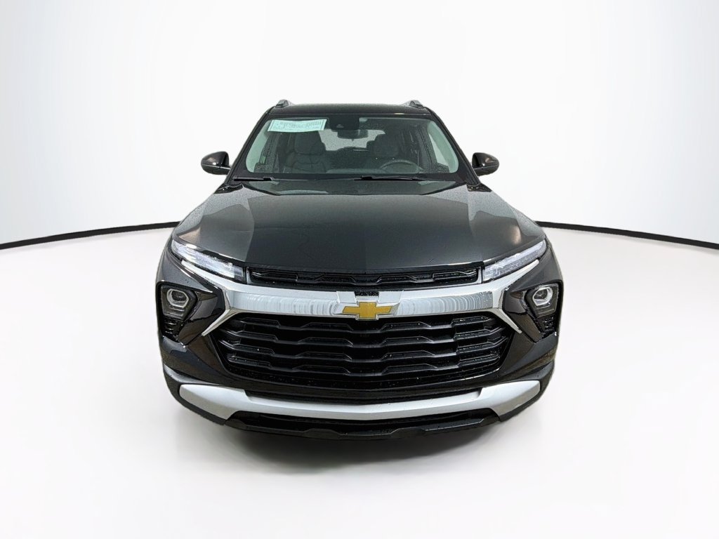 New 2026 Chevrolet TrailBlazer LT w/ LT Cold Weather Package AWD/4WD image 2