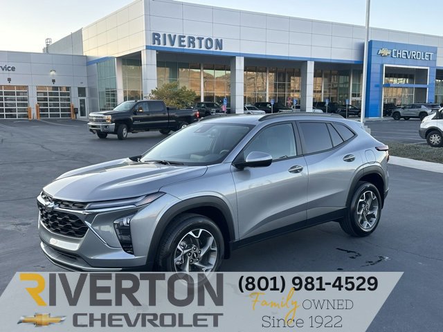 Certified 2025 Chevrolet Trax LT w/ Driver Confidence Package