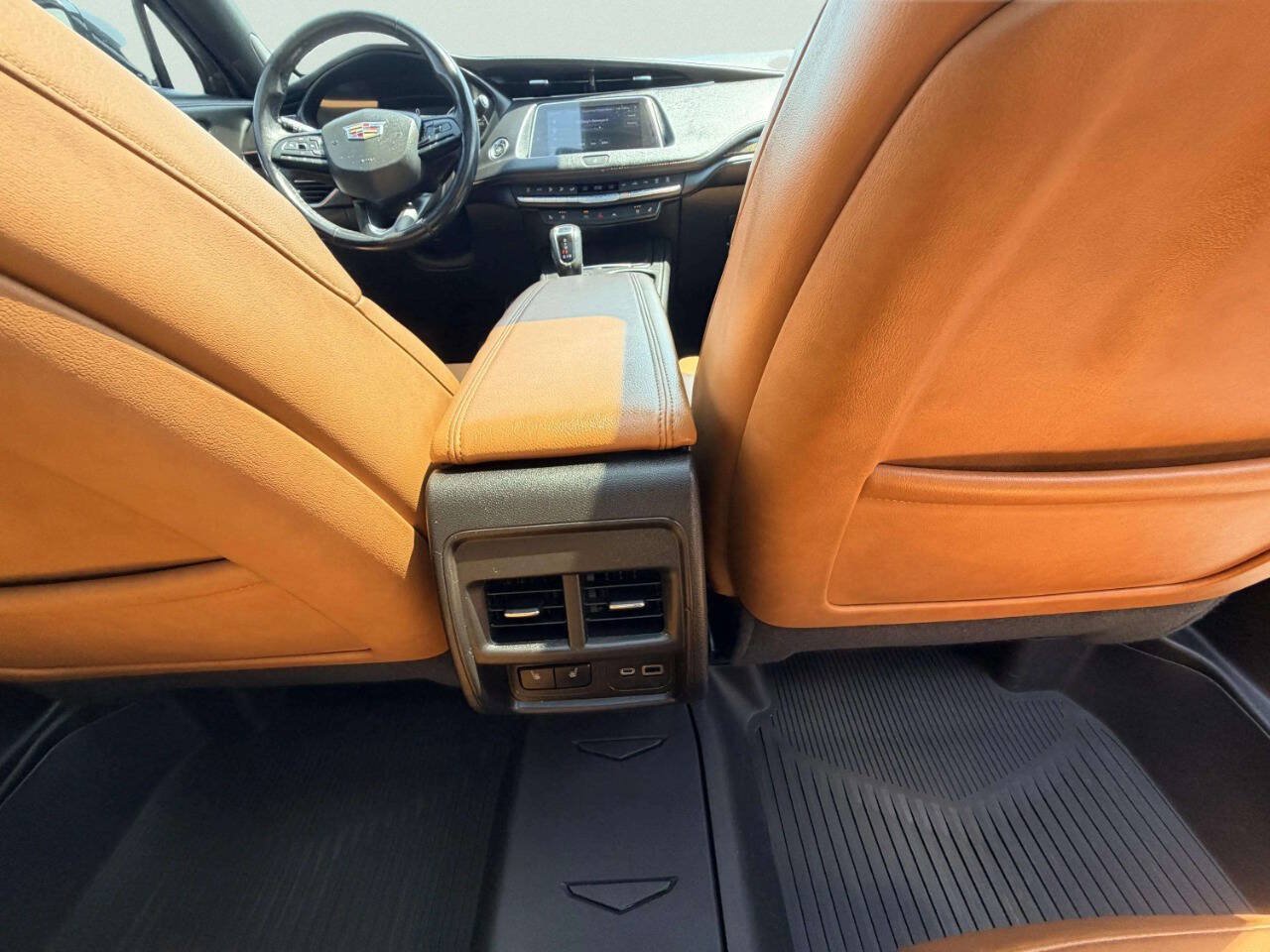 Used 2019 Cadillac XT4 Premium Luxury FWD image 29
