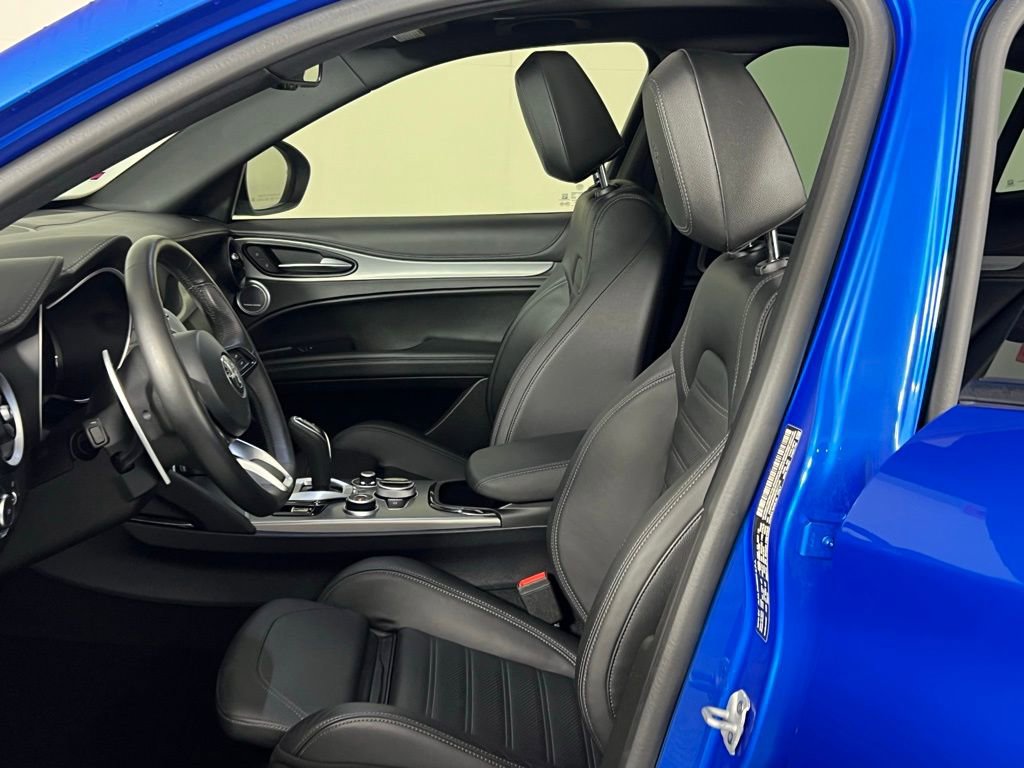 Used 2024 Alfa Romeo Stelvio Veloce image 22