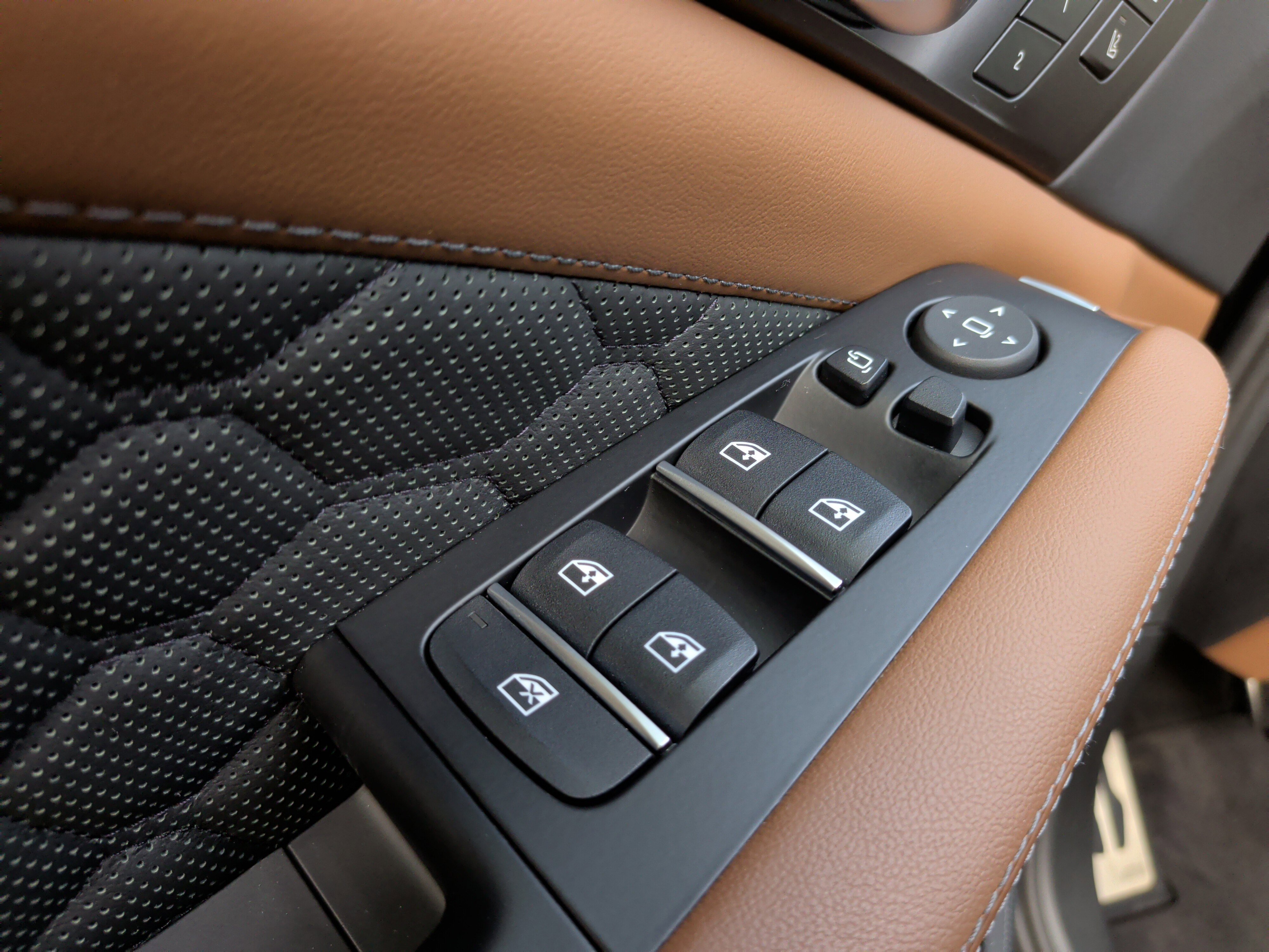 Used 2024 BMW X5 M Competition w/ Executive Package image 29