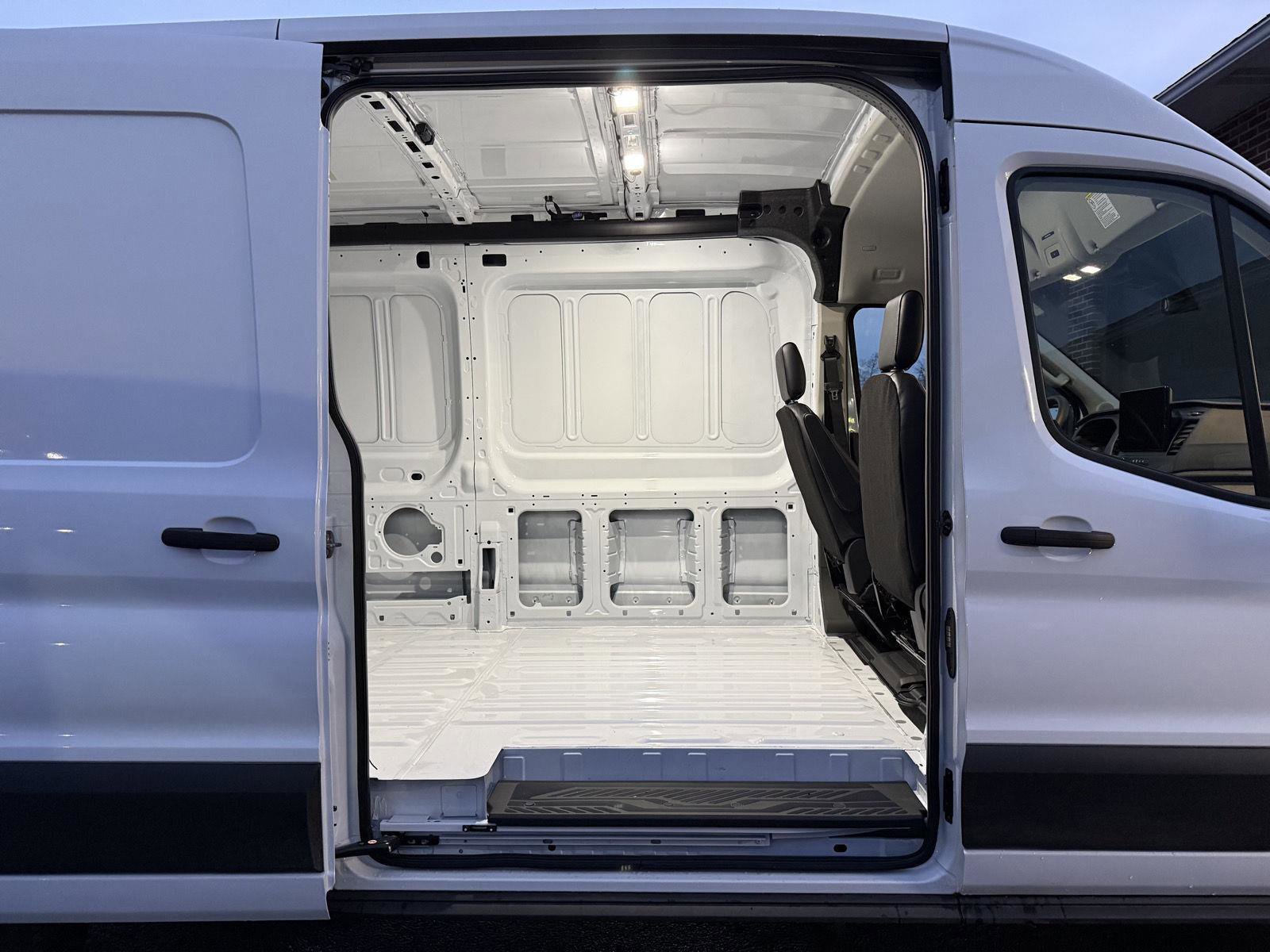 New 2026 Ford Transit 250 148 Medium Roof image 23