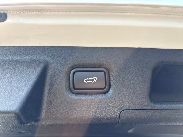 Used 2021 Hyundai Santa Fe Calligraphy AWD/4WD image 14