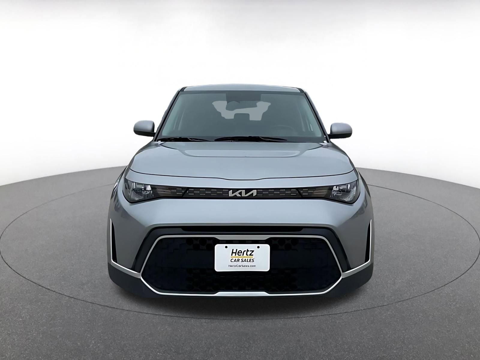 Used 2025 Kia Soul LX w/ LX Technology Package image 4