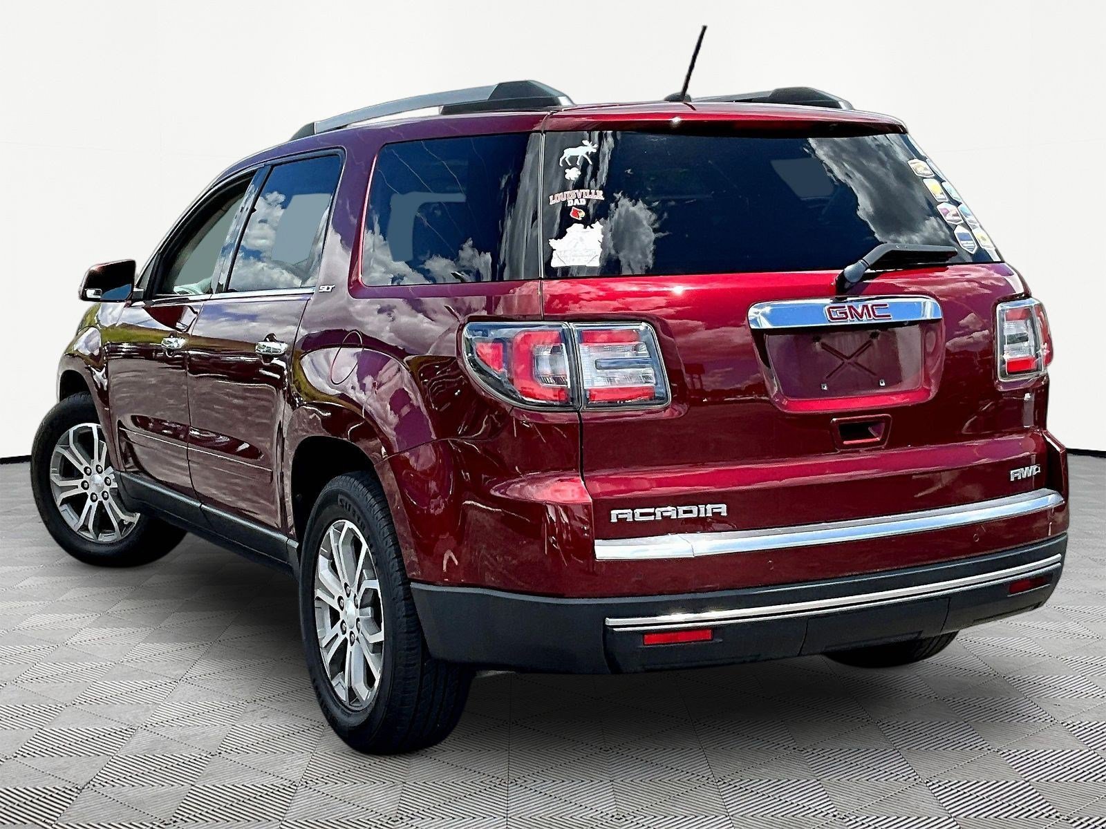 Used 2015 GMC Acadia SLT AWD/4WD image 4
