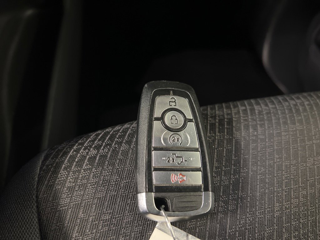 Certified 2022 Ford F150 XLT w/ Equipment Group 302A High image 40