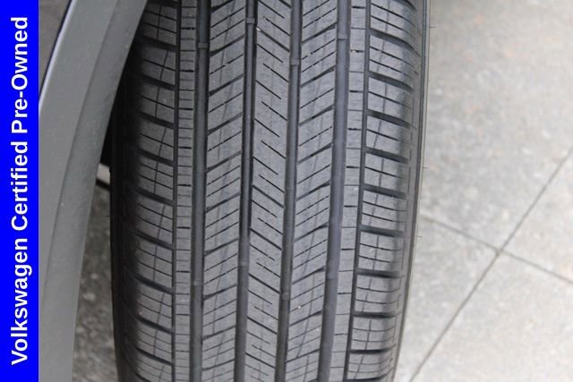 Used 2025 Volkswagen Taos S image 13