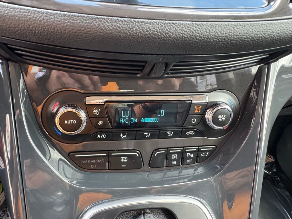 Used 2013 Ford Escape Titanium w/ Parking Technology Pkg AWD/4WD image 24