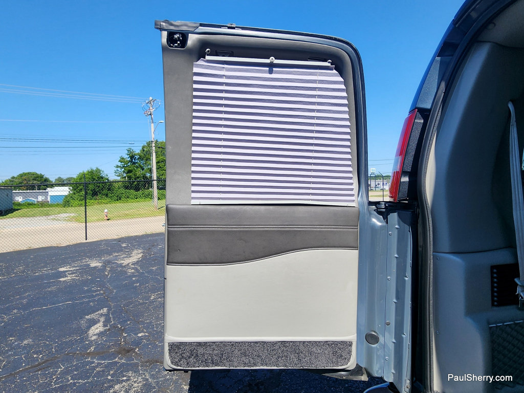 Used 2019 Chevrolet Express 2500 RWD image 22