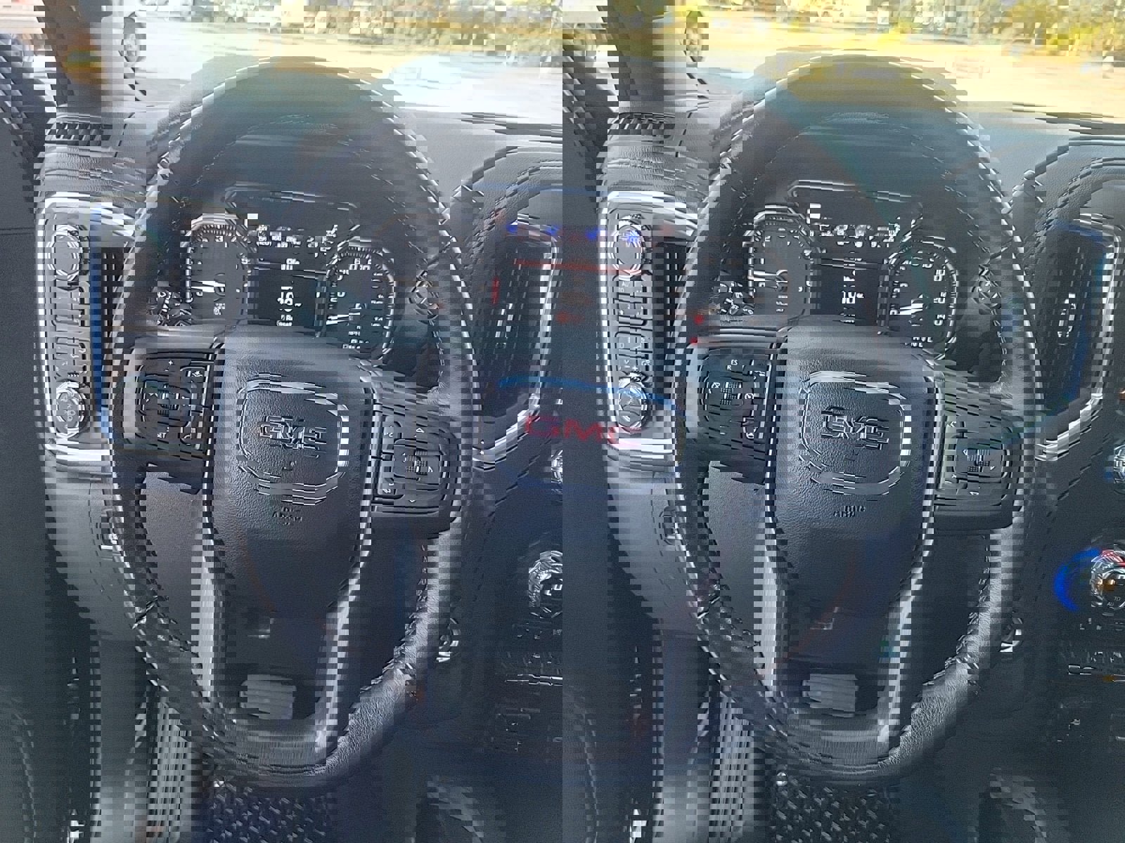 Used 2022 GMC Sierra 1500 AT4 w/ AT4 Premium Package image 25