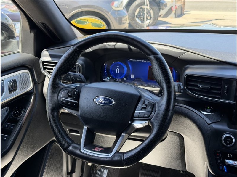 Used 2020 Ford Explorer ST w/ Premium Technology Package AWD/4WD image 36
