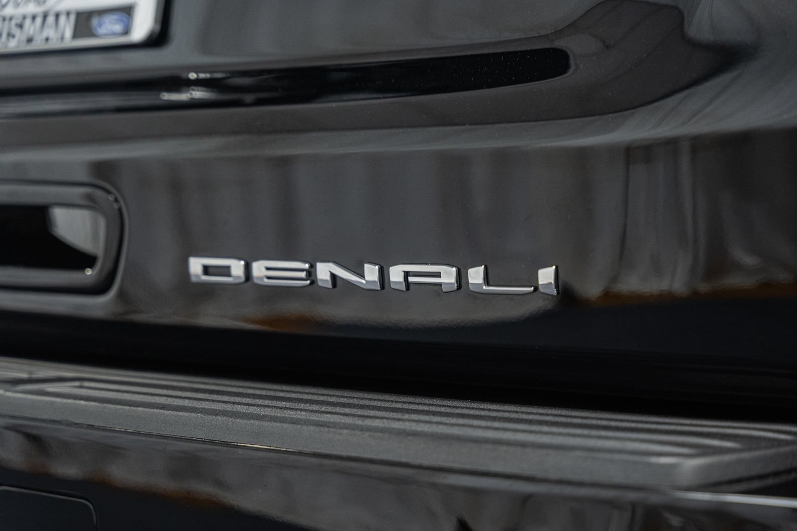 Used 2024 GMC Yukon Denali w/ Max Trailering Package AWD/4WD image 9
