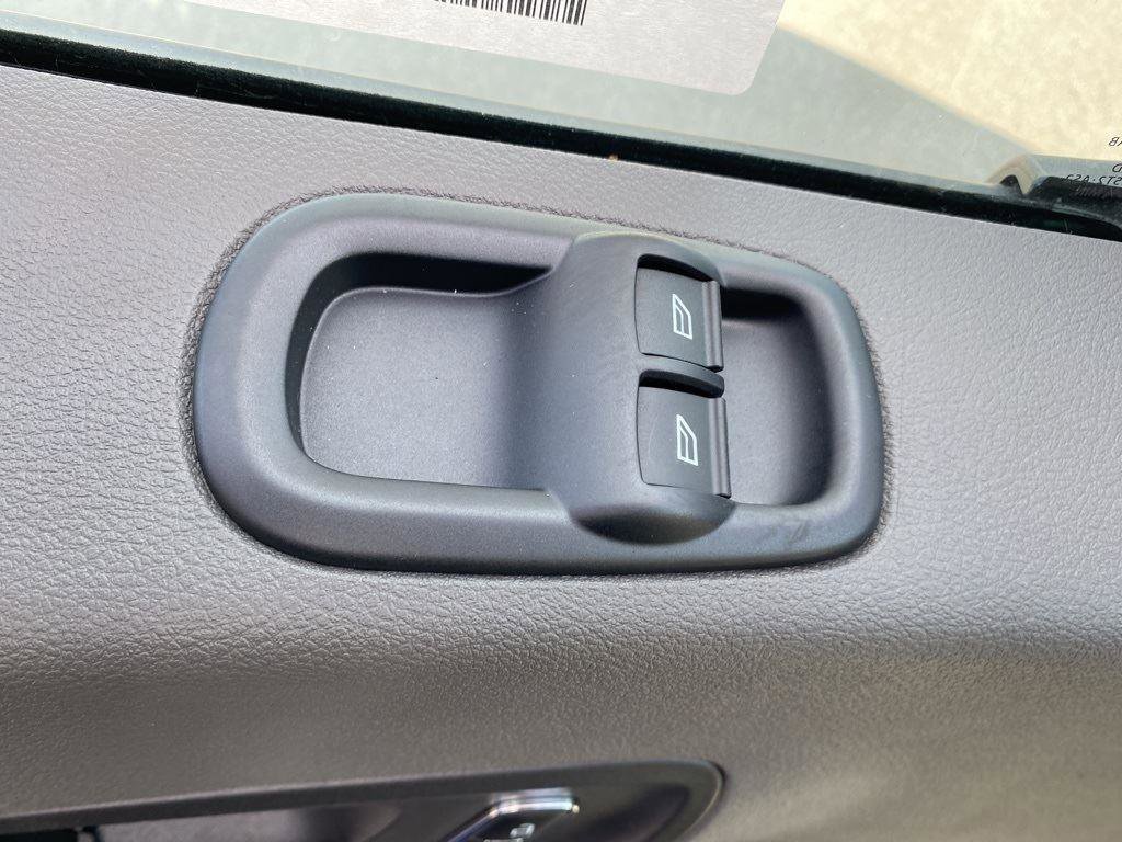 New 2025 Ford Transit 150 Low Roof RWD image 31
