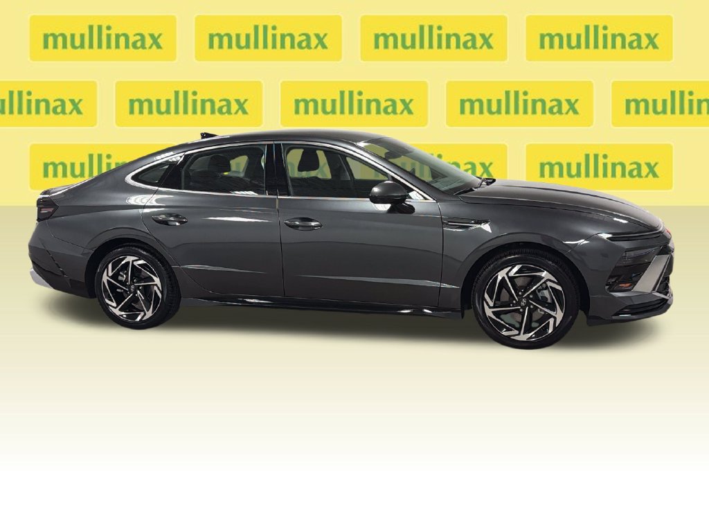 Used 2026 Hyundai Sonata SEL FWD image 19