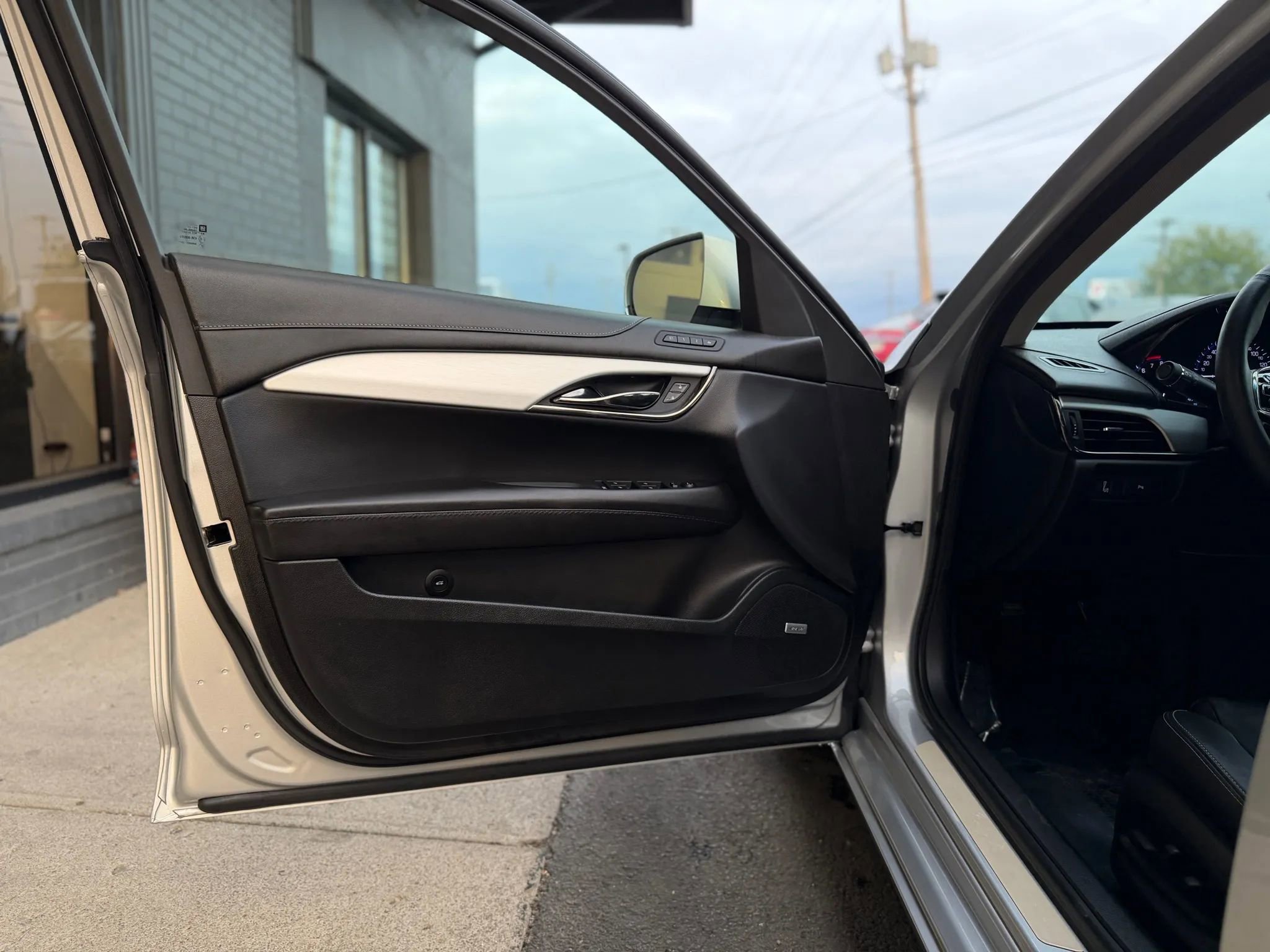 Used 2014 Cadillac ATS Luxury w/ Sun And Sound Package image 7