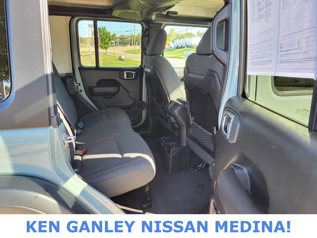 Used 2024 Jeep Wrangler Unlimited Rubicon image 44