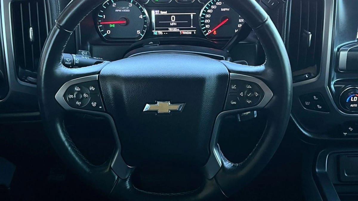 Used 2015 Chevrolet Silverado 2500 LTZ w/ Duramax Plus Package AWD/4WD image 41