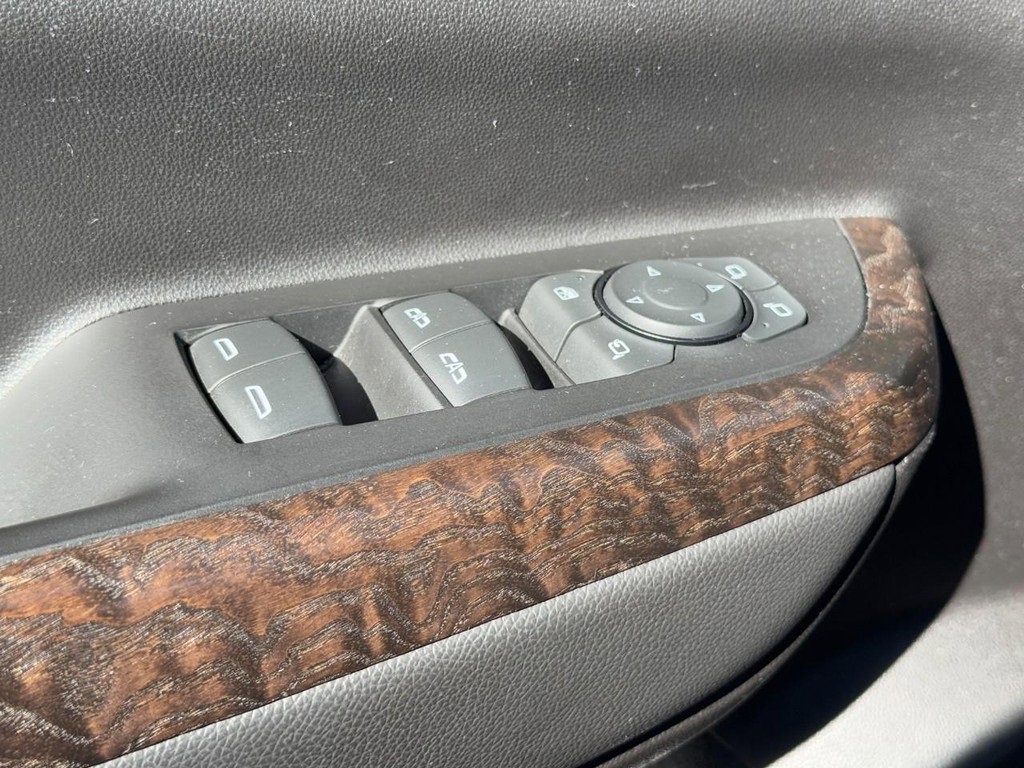 Used 2023 GMC Acadia Denali w/ Denali Ultimate Package image 26