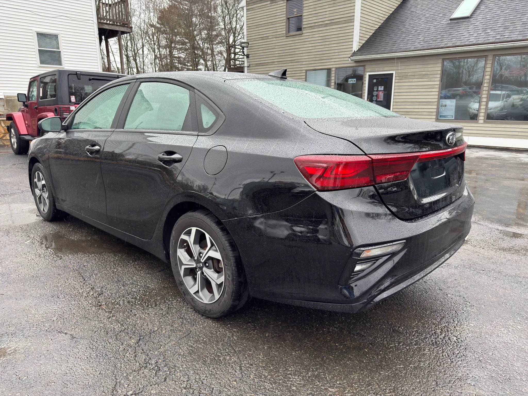 Used 2019 Kia Forte LXS FWD image 5
