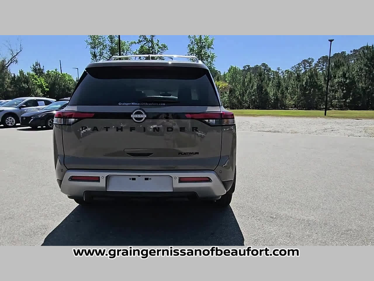 Used 2023 Nissan Pathfinder Platinum w/ Black Appearance Package image 26