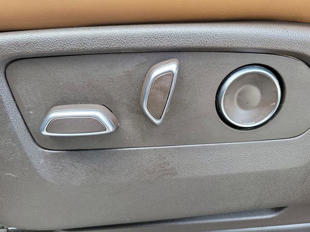 Certified 2023 Cadillac Escalade ESV Premium Luxury image 45