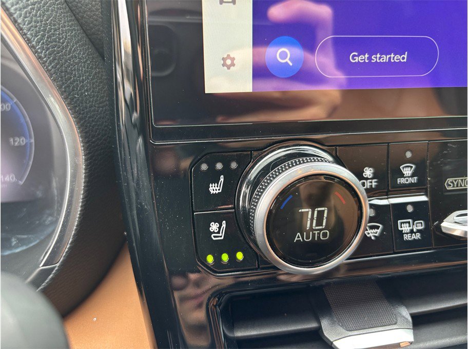 Used 2023 Toyota Highlander Platinum image 36