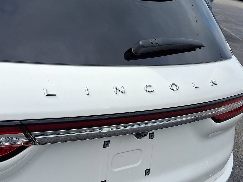 Certified 2023 Lincoln Corsair Reserve w/ Equipment Group 201A AWD/4WD image 30