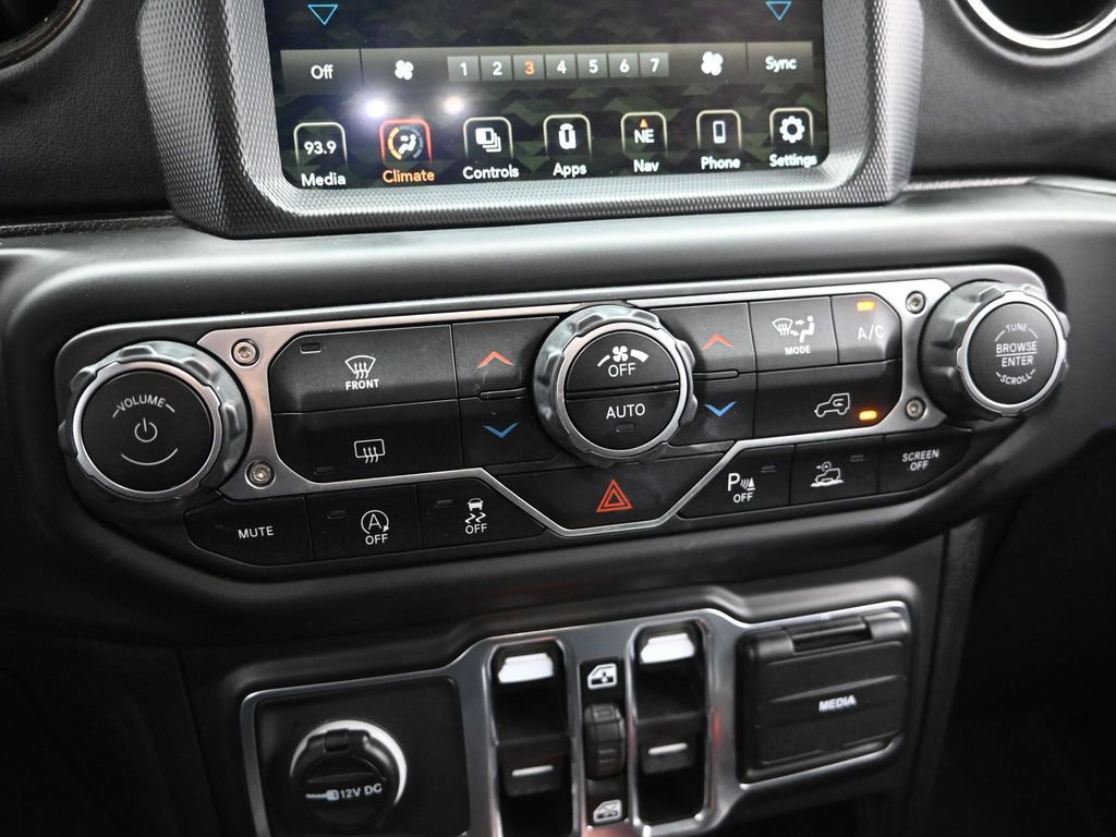 Used 2021 Jeep Gladiator Overland image 14