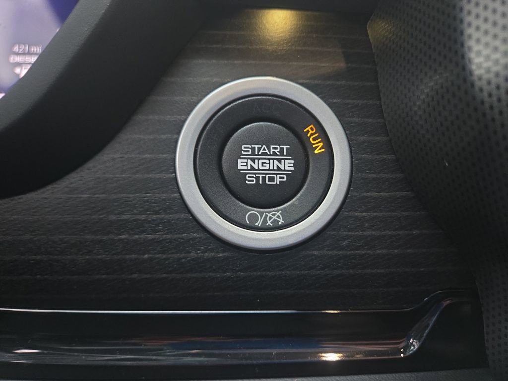 Used 2023 RAM 3500 Limited image 21