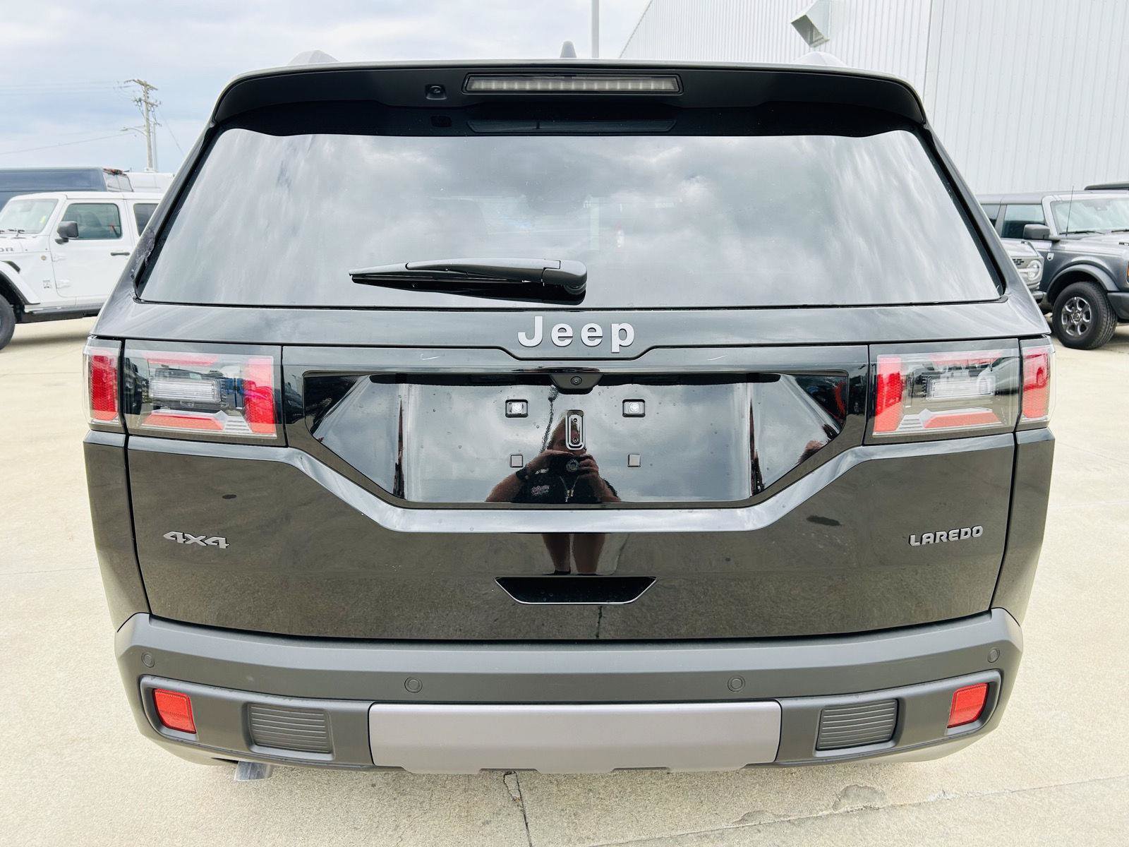 New 2026 Jeep Cherokee Laredo AWD/4WD image 36