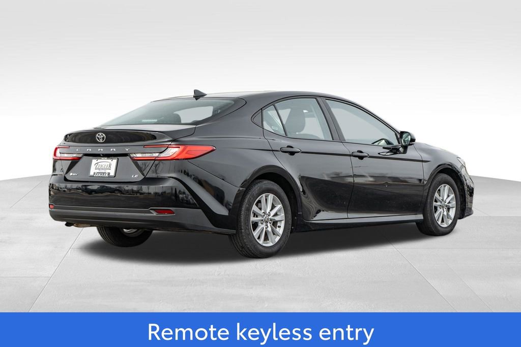 Used 2025 Toyota Camry LE FWD image 7