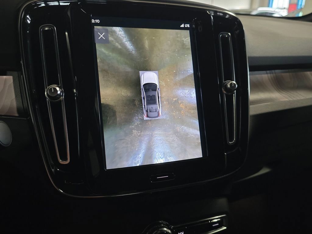 Certified 2023 Volvo C40 P8 Recharge Ultimate image 27