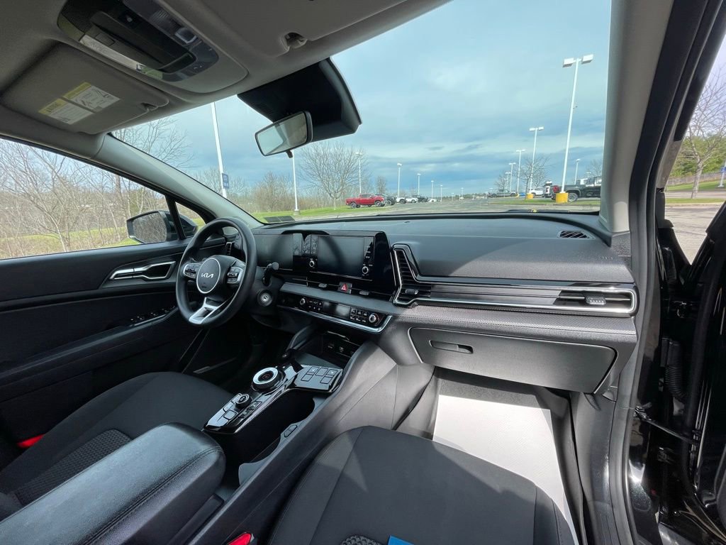 Certified 2023 Kia Sportage LX image 13