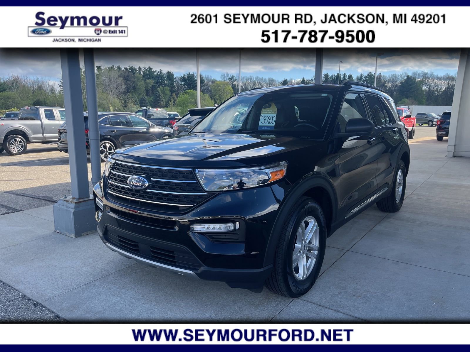 Certified 2023 Ford Explorer XLT w/ Equipment Group 202A AWD/4WD image 1