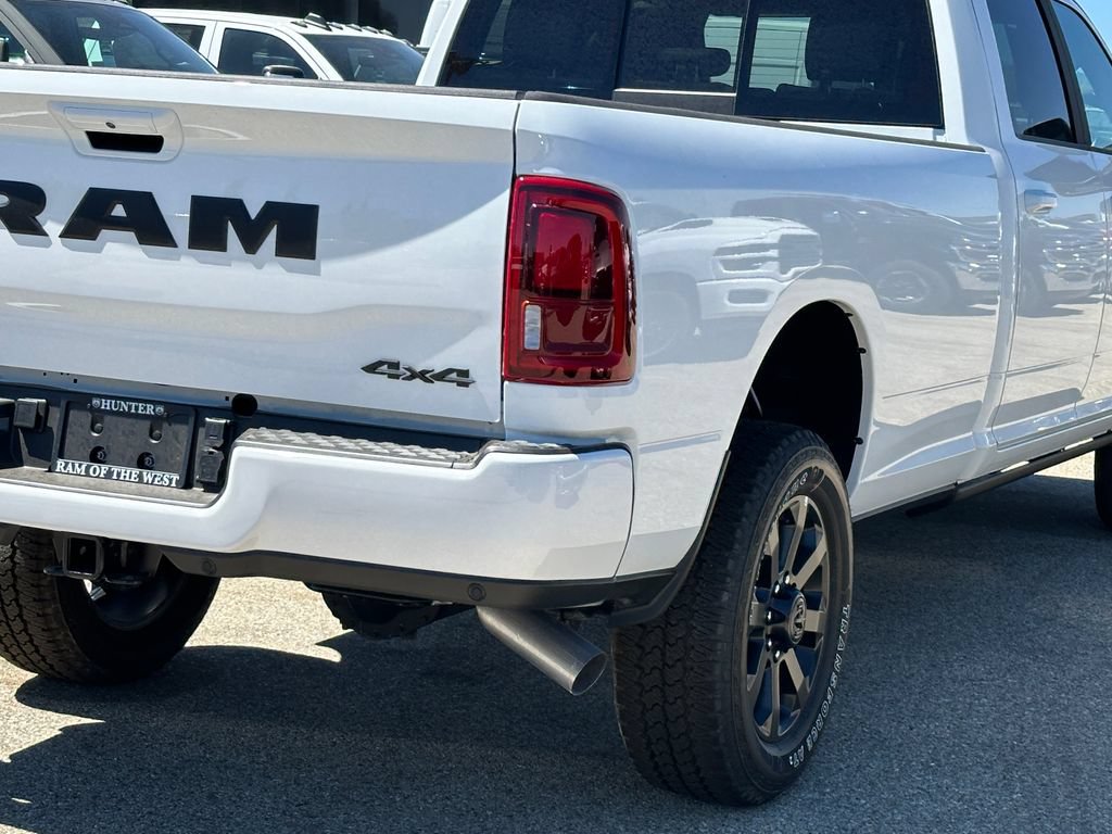 New 2026 RAM 2500 Laramie AWD/4WD image 7