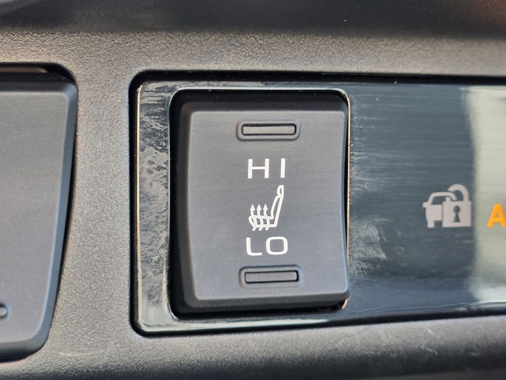 Used 2023 Toyota RAV4 XSE w/ XSE Grade Weather Package image 5