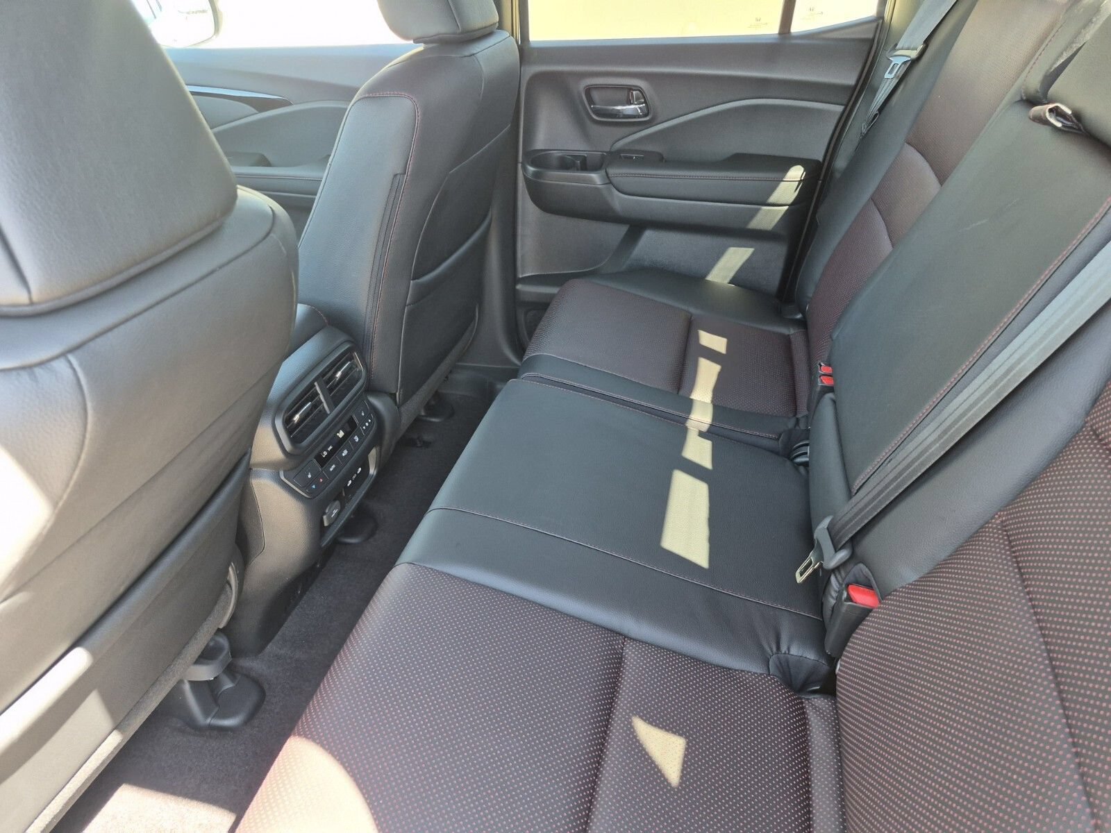 New 2026 Honda Ridgeline Black Edition image 13