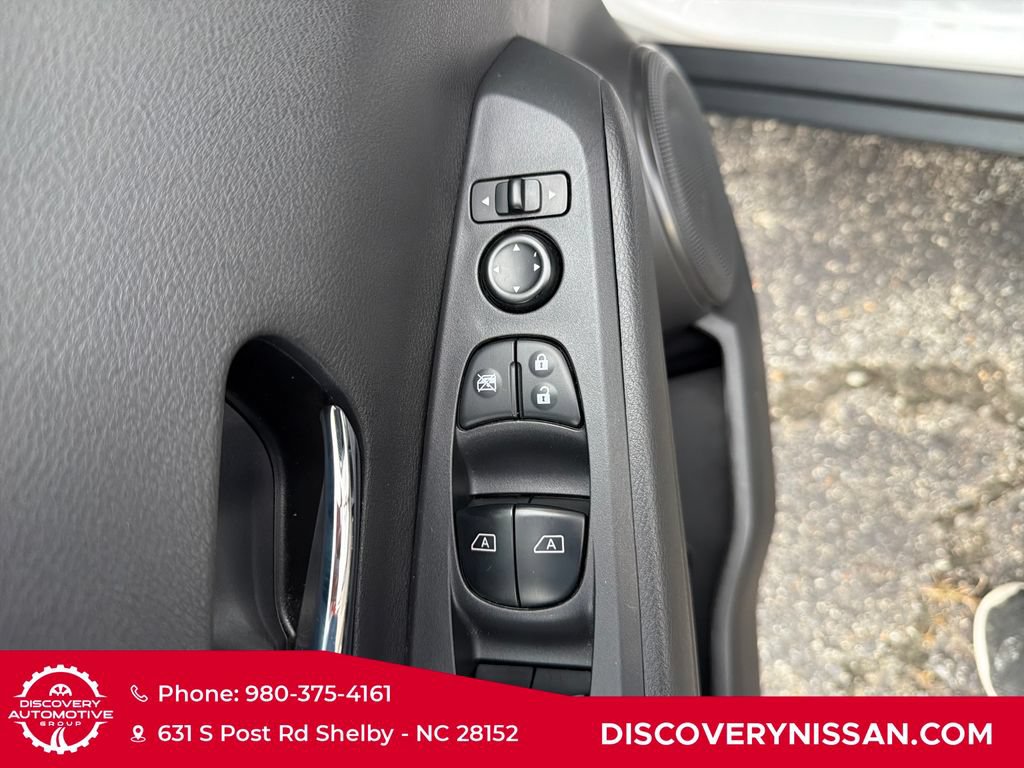 Certified 2024 Nissan Kicks SV FWD image 15