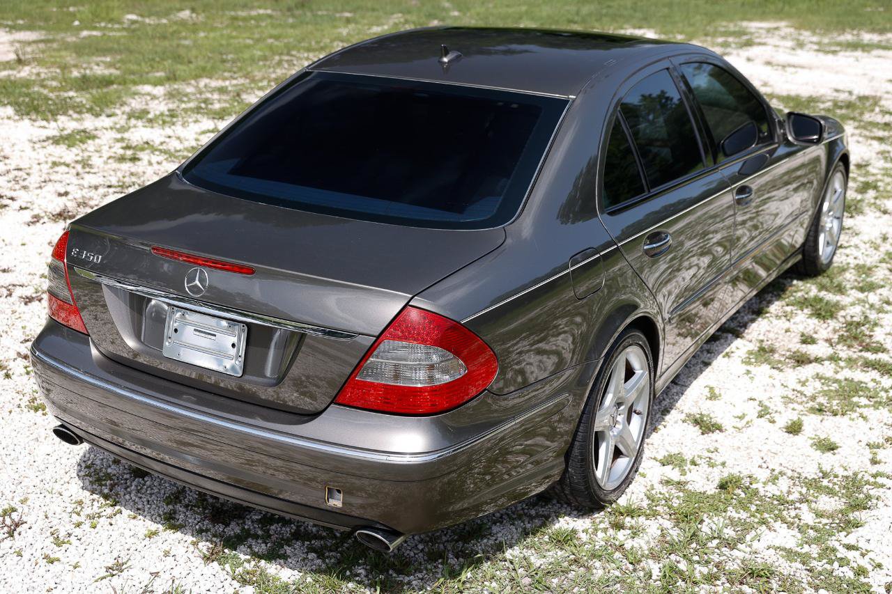 Used 2009 Mercedes-Benz E 350 Sedan w/ Premium 1 Pkg image 11