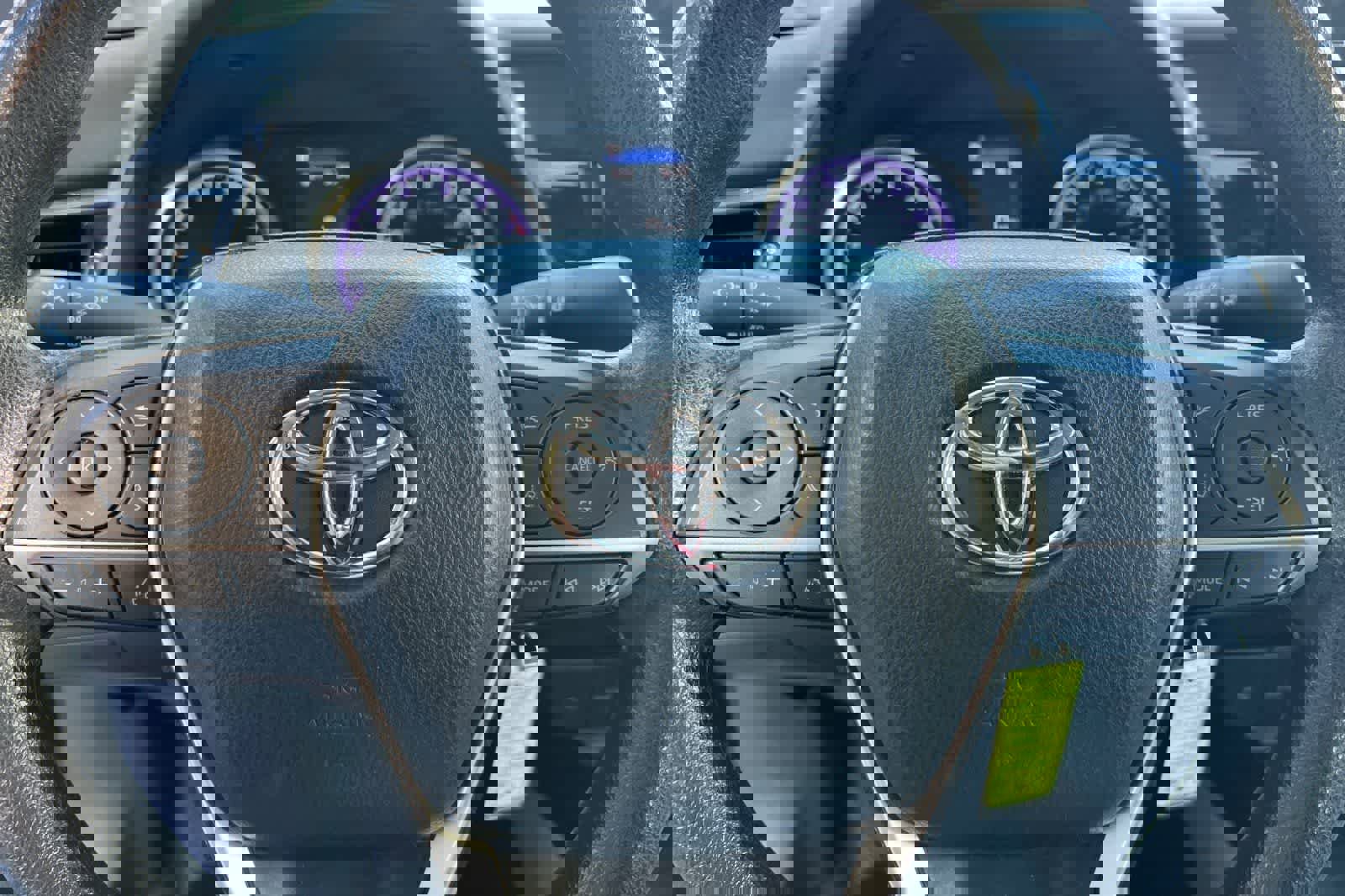 Used 2021 Toyota Camry LE image 23